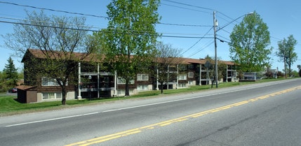 Oneida Garden Apartments in Oneida, NY - Foto de edificio - Building Photo