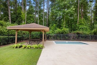 Shelton Mill Townhomes in Auburn, AL - Building Photo - Building Photo