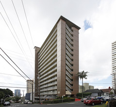 Victoria Towers in Honolulu, HI - Building Photo - Building Photo