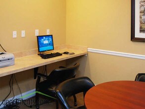 Cannon Mills & Westover Apartment Homes in Dover, DE - Foto de edificio - Interior Photo