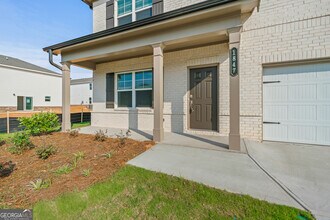 1847 Andrew Acrs Ln in Loganville, GA - Building Photo - Building Photo