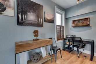 2125 N Winchester Ave in Chicago, IL - Building Photo - Building Photo