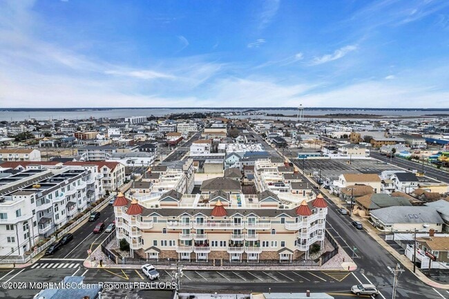 21 Blaine Ave in Seaside Heights, NJ - Foto de edificio - Building Photo