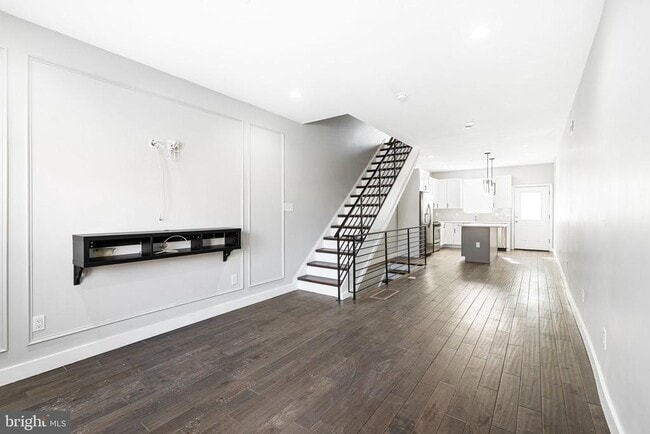 property at 2122 Sears St