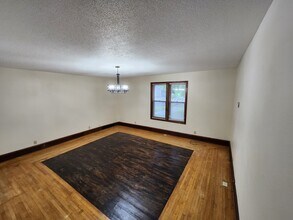 1703 6th St E in Menomonie, WI - Building Photo - Building Photo
