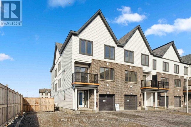 571 Woven Pvt in Stittsville, ON - Building Photo - Building Photo