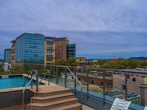 100 E Washington St, Unit 23 in Greenville, SC - Building Photo - Building Photo