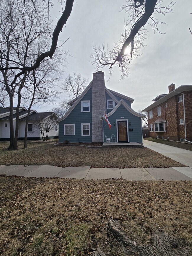 1321 W Univ Ave in Wichita, KS - Building Photo - Building Photo