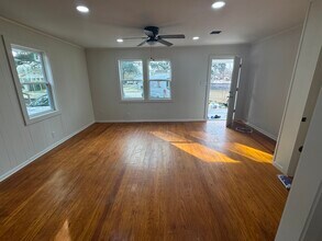 309 S Pierce St in Lafayette, LA - Foto de edificio - Building Photo