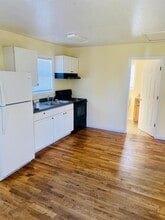 424 Caribou Rd in Asheville, NC - Building Photo - Building Photo