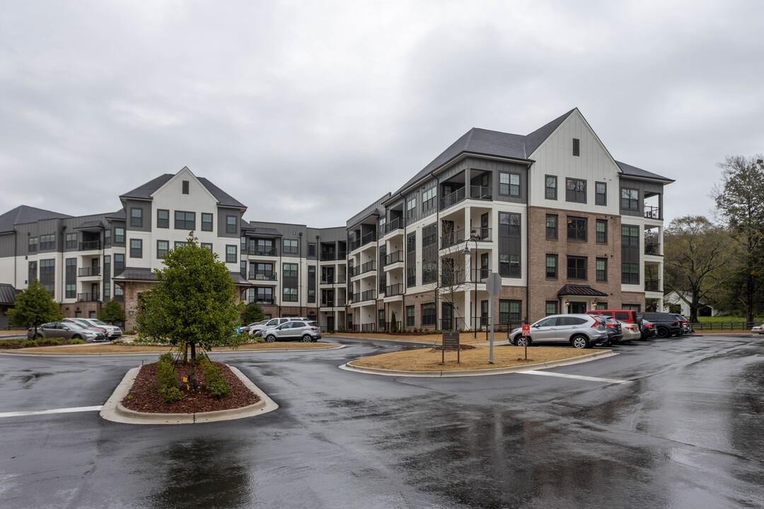 Fleming Farms Senior Living in Huntsville, AL - Building Photo