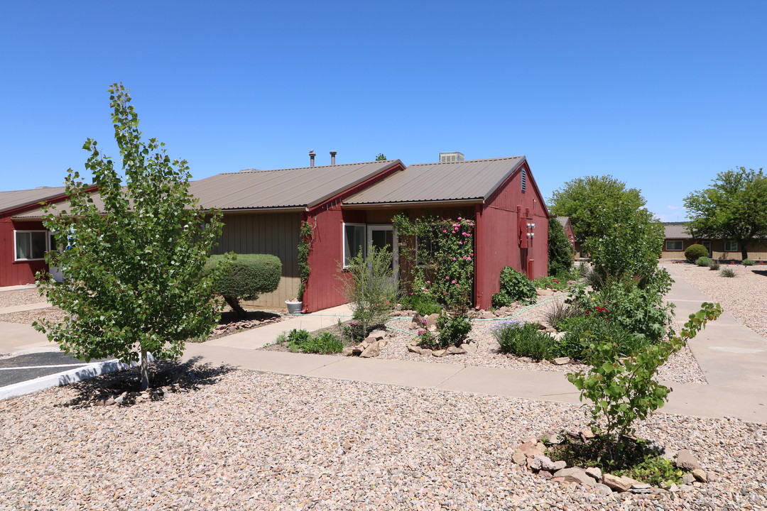 Cinnamon Ridge Apartments in Santa Rosa, NM - Foto de edificio