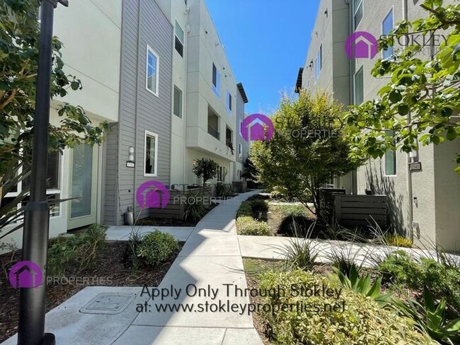 property at 1543 Longitude Dr