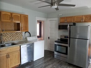 365 Prospect Ave, Unit 3 in West Hartford, CT - Building Photo - Building Photo