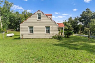 535 Center St in Blackstone, VA - Building Photo - Building Photo