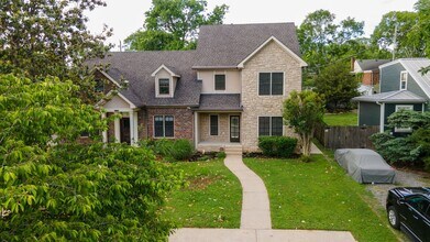 2124 W Linden Ave in Nashville, TN - Building Photo - Building Photo