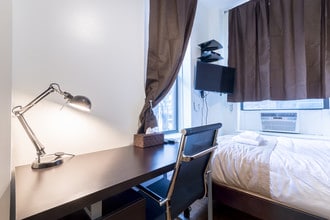 35 E 7th St in New York, NY - Foto de edificio - Floor Plan