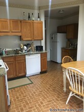 1426 Commonwealth Ave in Boston, MA - Building Photo - Building Photo
