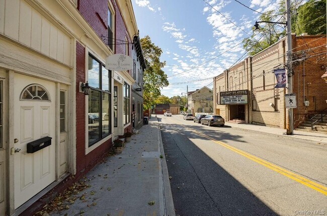 2676 W Main St in Wappingers Falls, NY - Building Photo - Building Photo