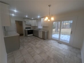 409 Samaritan Dr in Cumming, GA - Building Photo - Building Photo