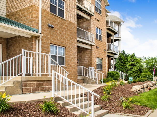 The Landmark at Hatchery Hill in Fitchburg, WI - Foto de edificio