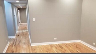 11146 S Vernon Ave, Unit 1 in Chicago, IL - Foto de edificio - Building Photo