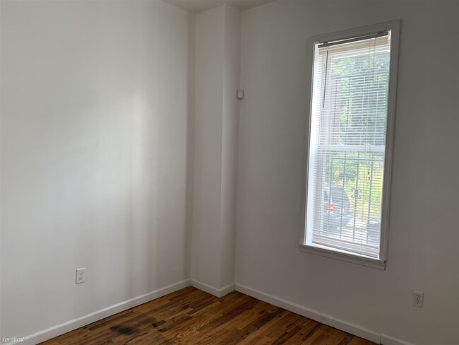 2034 N 18th St in Philadelphia, PA - Building Photo - Building Photo