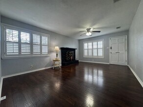 509 McIntosh Rd in Ormond Beach, FL - Foto de edificio - Building Photo