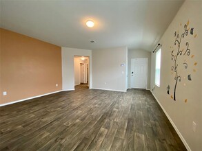 5708 Shanjia Dr in Austin, TX - Building Photo - Building Photo