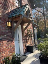 2523 Sharondale Dr NE in Atlanta, GA - Building Photo - Building Photo