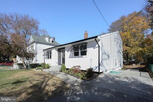 405 E Melrose Ave in Haddon Township, NJ - Building Photo