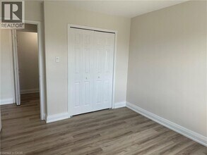 579 Clare Ave in Welland, ON - Building Photo - Building Photo