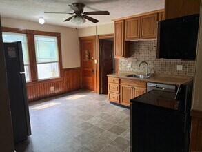 7 McConn Ave in Enfield, CT - Building Photo - Building Photo