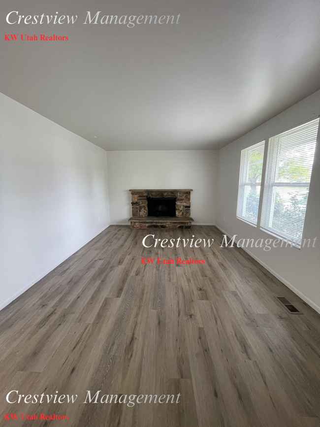 3621 Chatterleigh Rd in West Valley City, UT - Building Photo - Building Photo