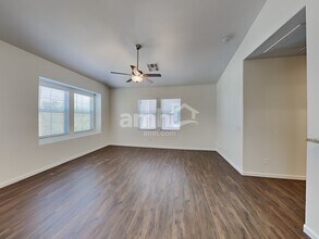 34811 N 30th Ave in Phoenix, AZ - Foto de edificio - Building Photo