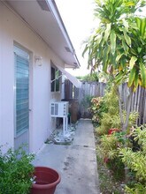 1260 SE 3rd Ct in Deerfield Beach, FL - Building Photo - Building Photo