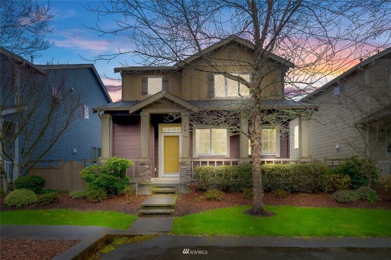 4601 Strathmore Cir SW in Port Orchard, WA - Building Photo