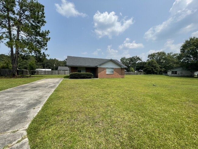520 Jefferson Cir in Allenhurst, GA - Building Photo - Building Photo