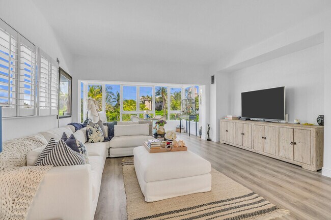 2850 S Ocean Blvd in Palm Beach, FL - Building Photo - Building Photo