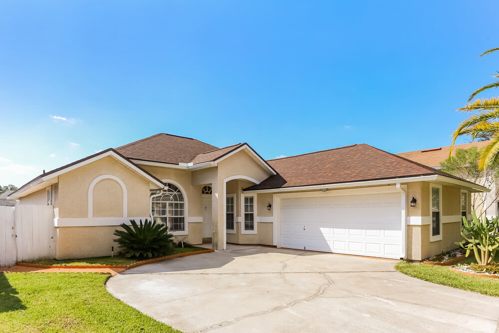 1122 Summer Springs Drive in Middleburg, FL - Building Photo