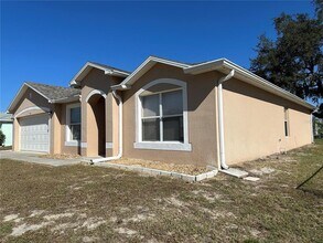 536 Lakeview Dr in Poinciana, FL - Building Photo - Building Photo