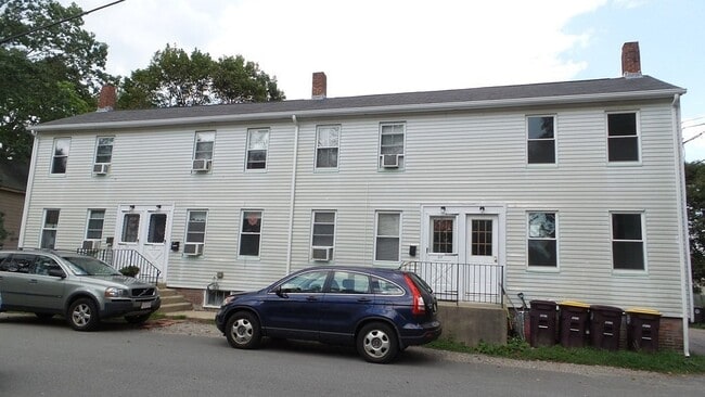21 Common St in Weymouth, MA - Building Photo - Building Photo