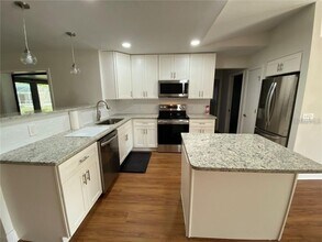 3892 Suburban Ln in North Port, FL - Building Photo - Building Photo