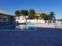 638 Snug Harbor Dr photo'