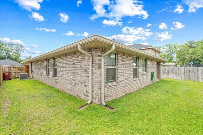 103 Ridgeway Cir in Crestview, FL - Building Photo - Building Photo