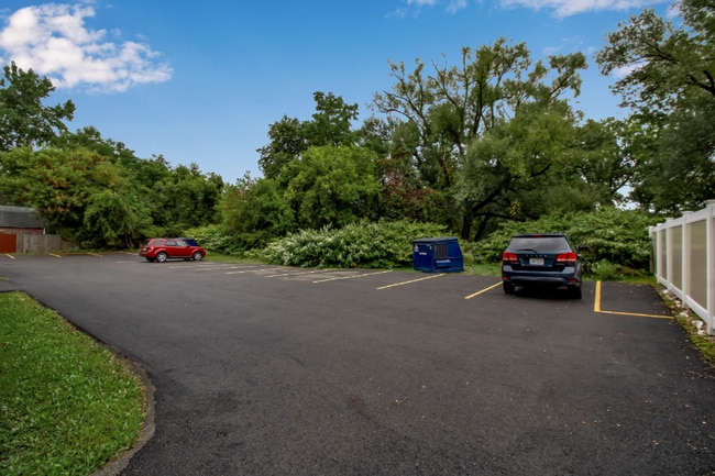 1540 Abbott Rd in Buffalo, NY - Foto de edificio - Building Photo