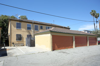 1724 Westmoreland Ave in Los Angeles, CA - Building Photo - Building Photo