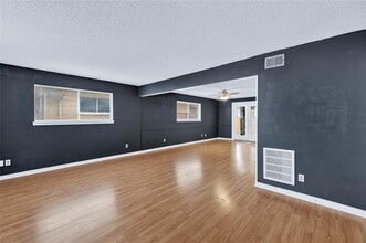 5426 Winton St in Dallas, TX - Building Photo - Building Photo