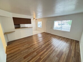 4796 Nova Ln in Las Vegas, NV - Building Photo - Building Photo