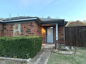 2704 Mill Trce in Carrollton, TX - Building Photo